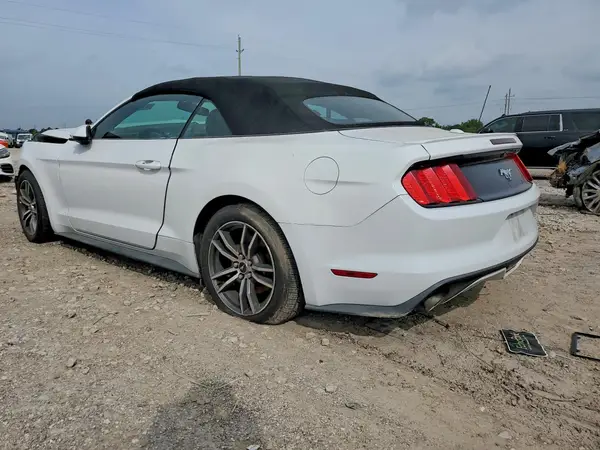 1FATP8UH1H5278787 2017 FORD MUSTANG - Image 2