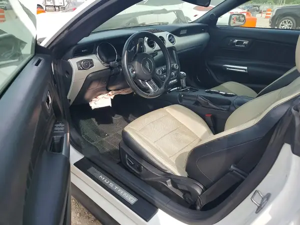 1FATP8UH1H5278787 2017 FORD MUSTANG - Image 8