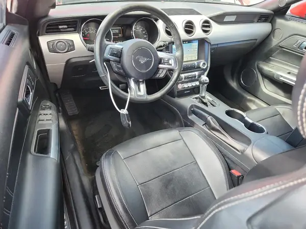 1FATP8UH1H5279373 2017 FORD MUSTANG - Image 8