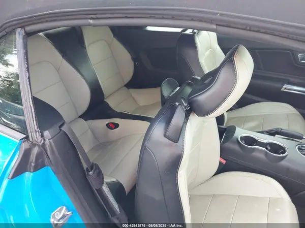 1FATP8UH1H5287781 2017 FORD MUSTANG - Image 8