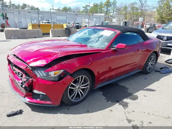 1FATP8UH1H5292785 2017 FORD MUSTANG - Image 2