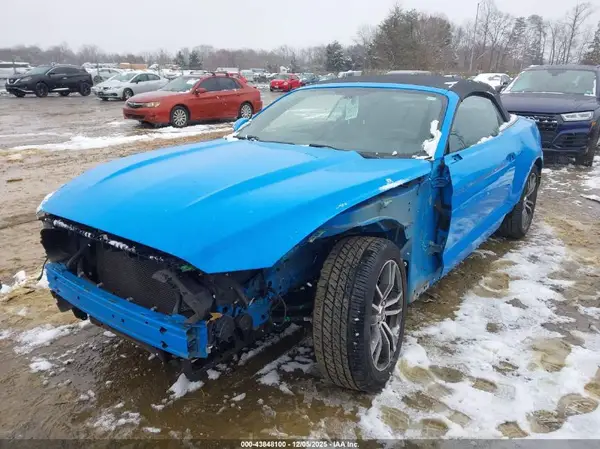 1FATP8UH1H5293919 2017 FORD MUSTANG - Image 2