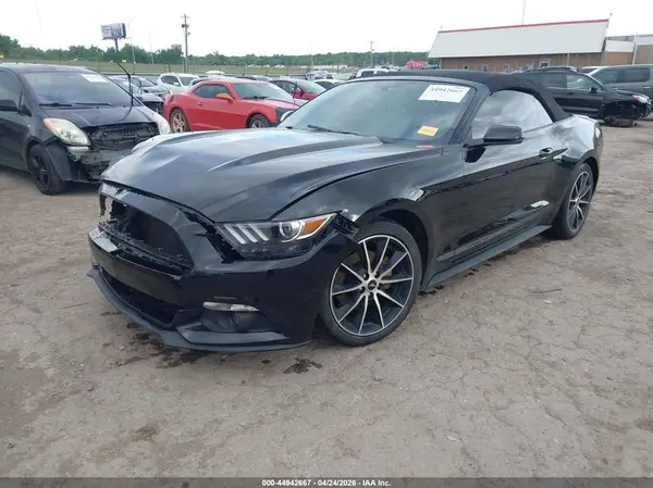 1FATP8UH1H5317331 2017 FORD MUSTANG - Image 2