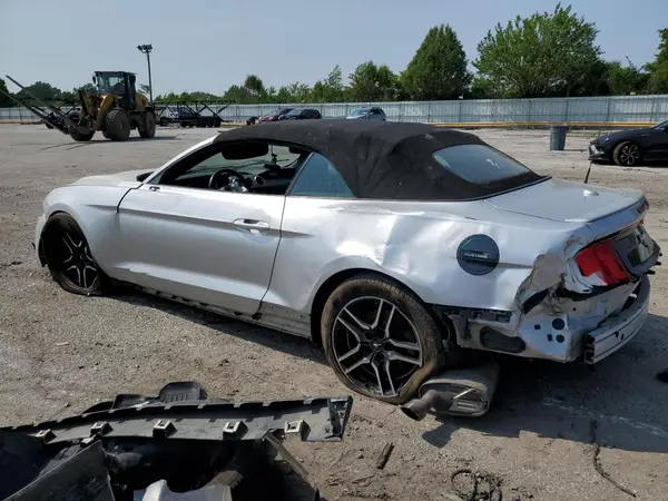 1FATP8UH1J5111724 2018 FORD MUSTANG - Image 2