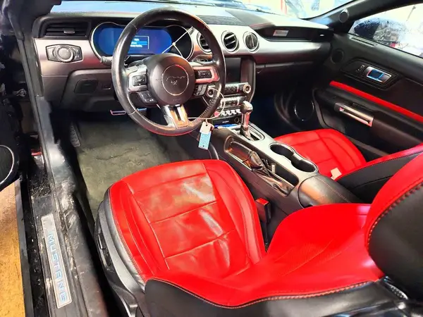 1FATP8UH1J5112159 2018 FORD MUSTANG - Image 8