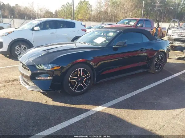 1FATP8UH1J5138874 2018 FORD MUSTANG - Image 2