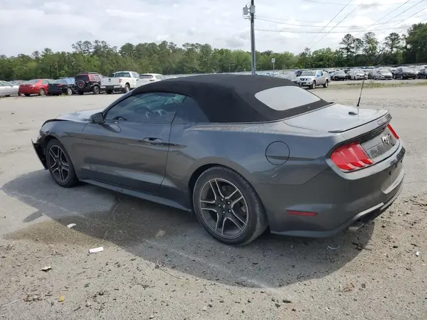 1FATP8UH1J5139104 2018 FORD MUSTANG - Image 2