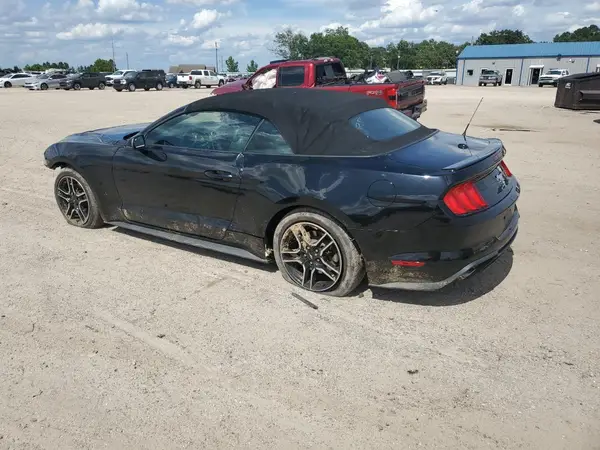 1FATP8UH1J5167727 2018 FORD MUSTANG - Image 2