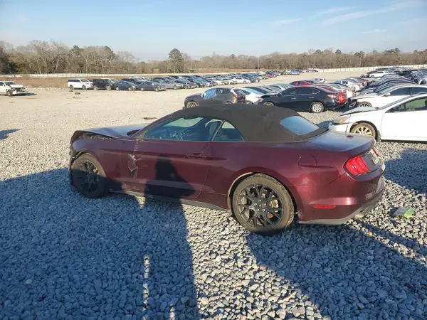 1FATP8UH1J5178498 2018 FORD MUSTANG - Image 2