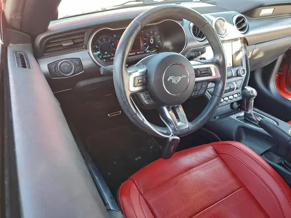 1FATP8UH1K5108632 2019 FORD MUSTANG - Image 8