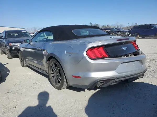 1FATP8UH1L5106123 2020 FORD MUSTANG - Image 2