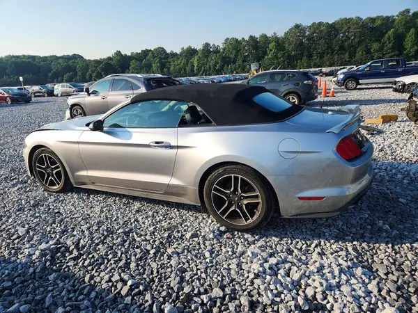 1FATP8UH1L5106252 2020 FORD MUSTANG - Image 2