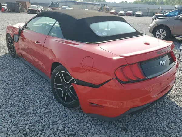1FATP8UH1L5106543 2020 FORD MUSTANG - Image 2