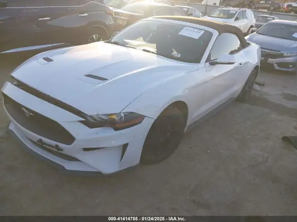 1FATP8UH1L5126081 2020 FORD MUSTANG - Image 2