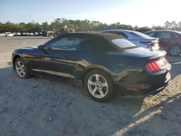 1FATP8UH1L5145519 2020 FORD MUSTANG - Image 2
