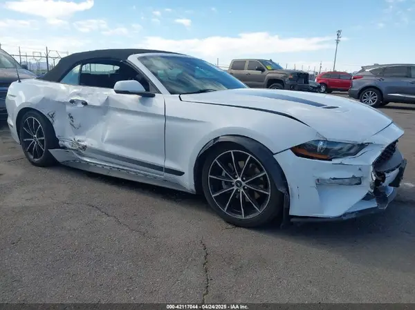 1FATP8UH1M5114546 2021 FORD MUSTANG - Image 1