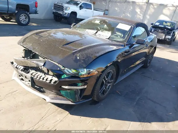 1FATP8UH1M5116488 2021 FORD MUSTANG - Image 2