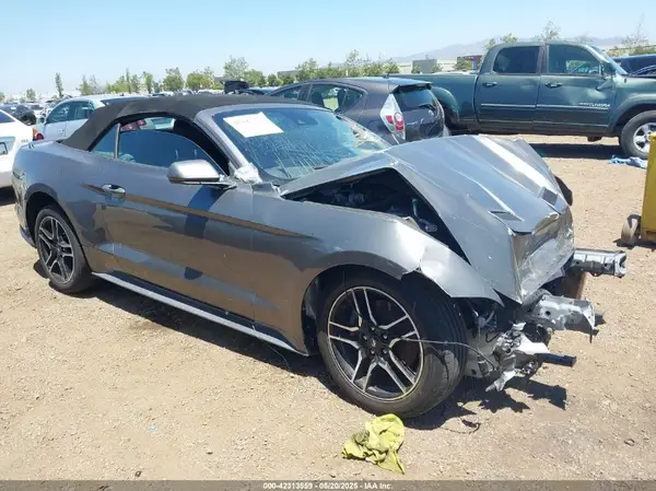 1FATP8UH1M5123053 2021 FORD MUSTANG - Image 1