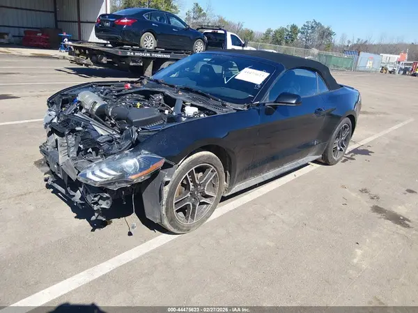 1FATP8UH1M5125417 2021 FORD MUSTANG - Image 2