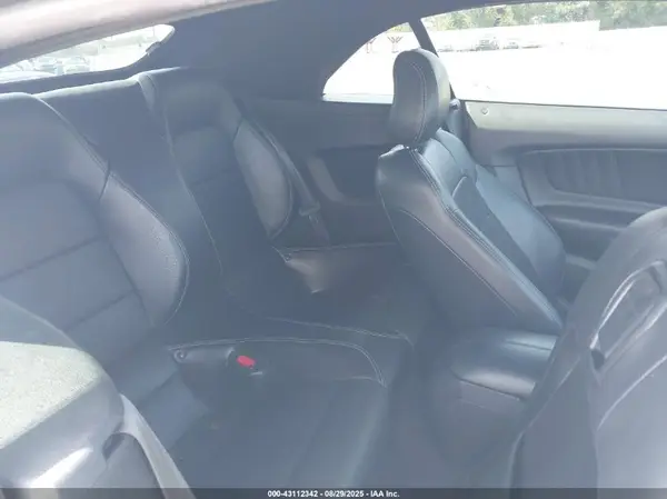 1FATP8UH1N5101555 2022 FORD MUSTANG - Image 8