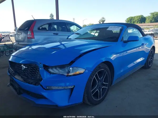 1FATP8UH1N5103094 2022 FORD MUSTANG - Image 2