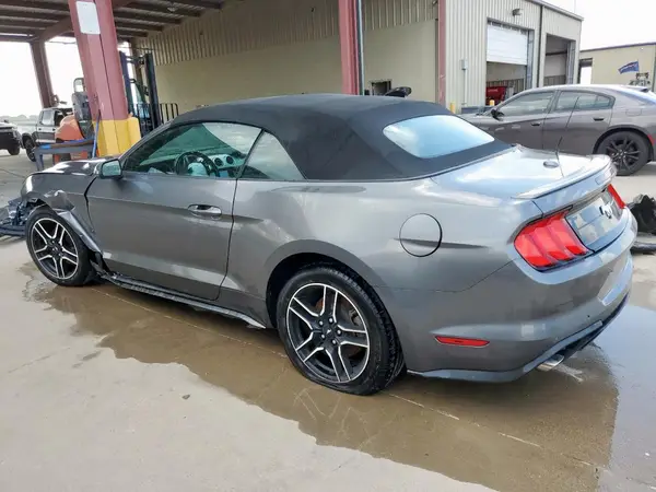 1FATP8UH1N5124043 2022 FORD MUSTANG - Image 2