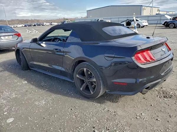 1FATP8UH1N5141750 2022 FORD MUSTANG - Image 2