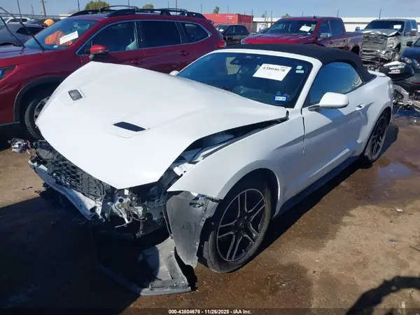1FATP8UH1P5105267 2023 FORD MUSTANG - Image 2