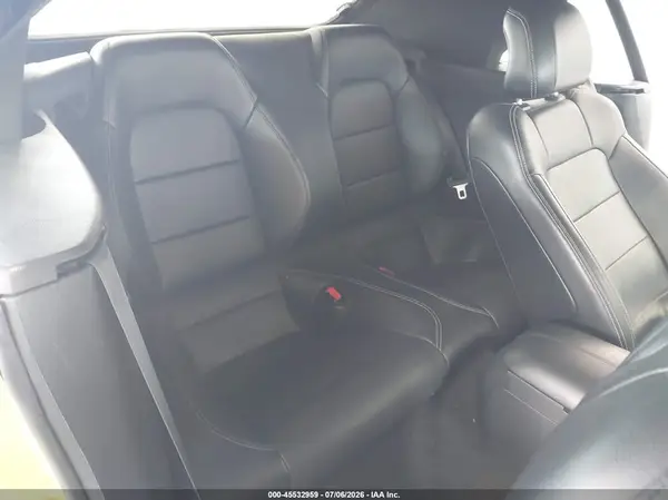 1FATP8UH2G5281325 2016 FORD MUSTANG - Image 8