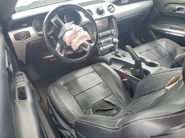1FATP8UH2G5281728 2016 FORD MUSTANG - Image 8