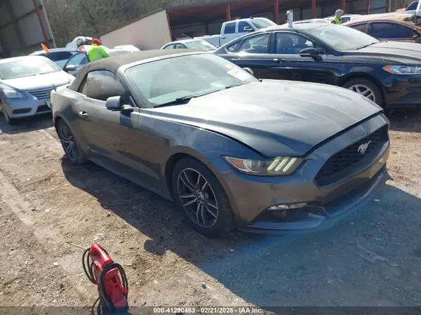 1FATP8UH2G5295824 2016 FORD MUSTANG - Image 1
