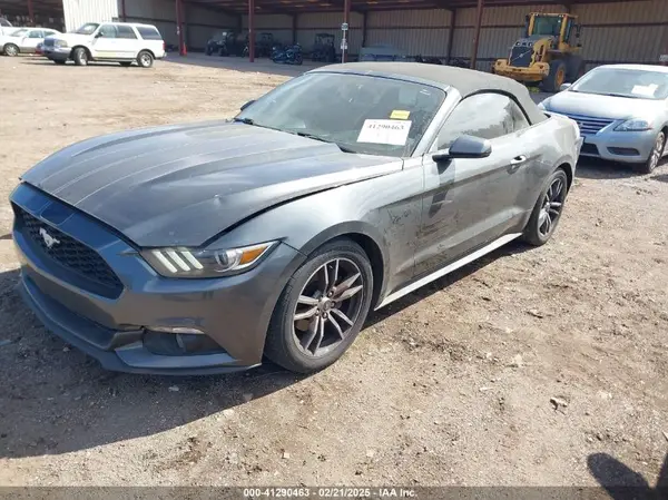 1FATP8UH2G5295824 2016 FORD MUSTANG - Image 2