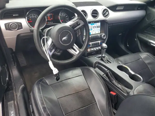 1FATP8UH2H5204570 2017 FORD MUSTANG - Image 8