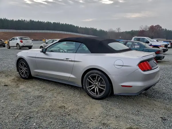 1FATP8UH2H5218470 2017 FORD MUSTANG - Image 2