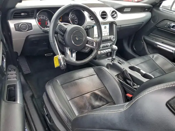 1FATP8UH2H5218470 2017 FORD MUSTANG - Image 8