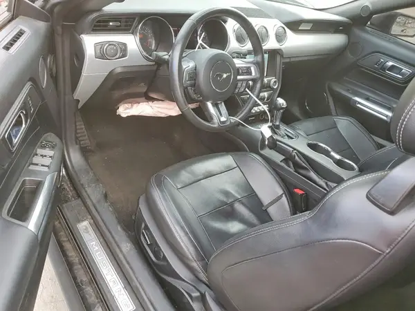 1FATP8UH2H5245099 2017 FORD MUSTANG - Image 8