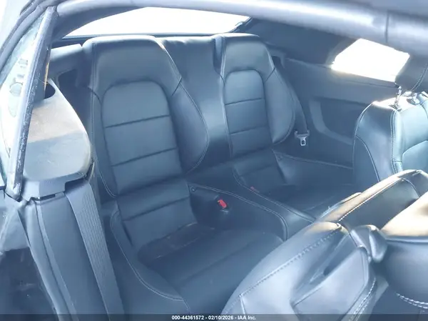 1FATP8UH2H5267474 2017 FORD MUSTANG - Image 8