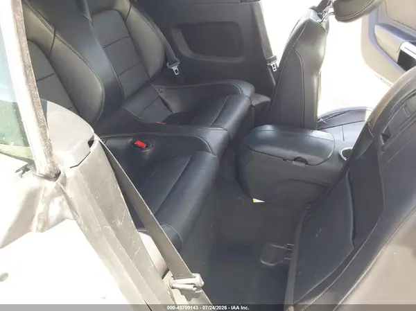 1FATP8UH2H5273064 2017 FORD MUSTANG - Image 8