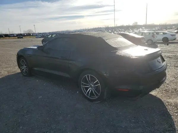 1FATP8UH2H5287255 2017 FORD MUSTANG - Image 2