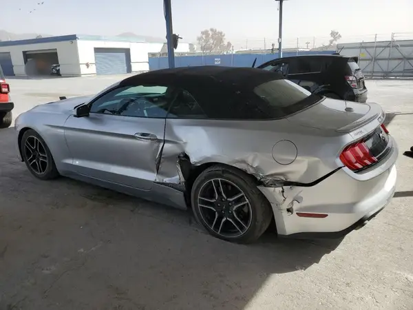 1FATP8UH2J5110176 2018 FORD MUSTANG - Image 2