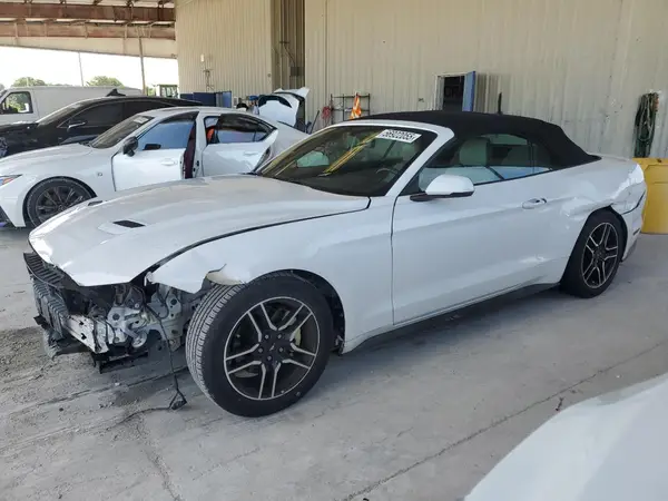 1FATP8UH2J5111005 2018 FORD MUSTANG - Image 1