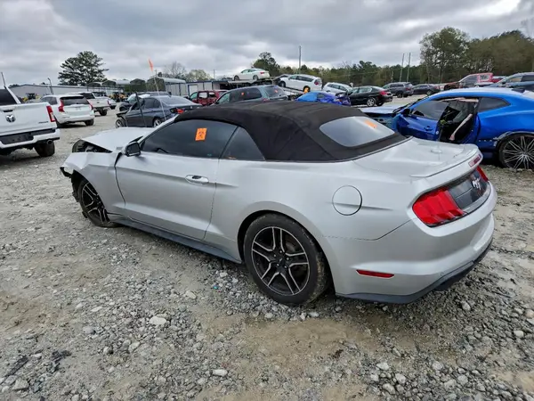 1FATP8UH2J5124093 2018 FORD MUSTANG - Image 2