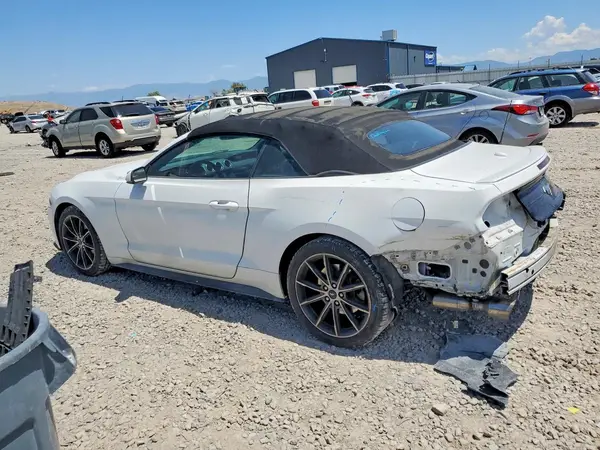 1FATP8UH2J5124711 2018 FORD MUSTANG - Image 2