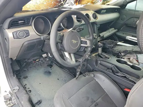 1FATP8UH2J5142948 2018 FORD MUSTANG - Image 8
