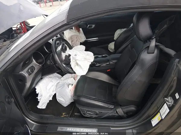 1FATP8UH2J5142996 2018 FORD MUSTANG - Image 8