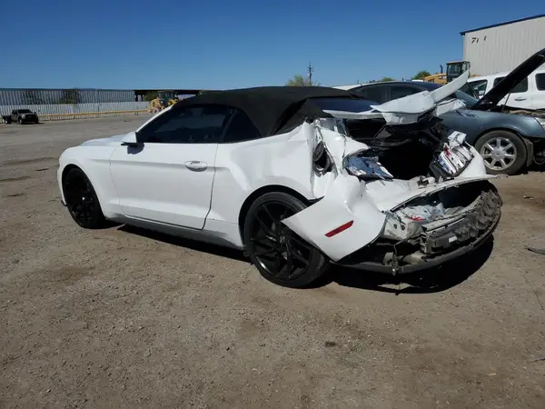 1FATP8UH2J5155196 2018 FORD MUSTANG - Image 2