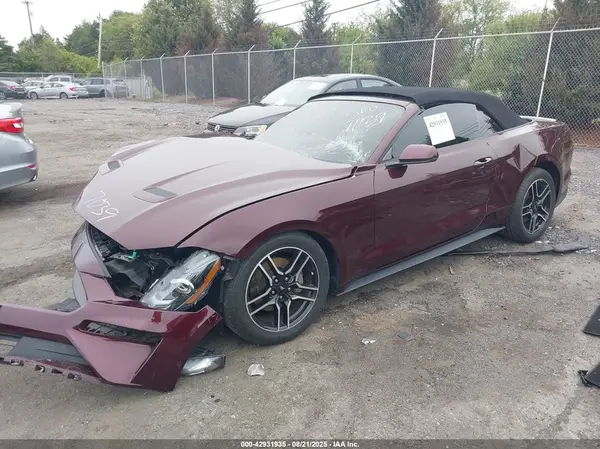 1FATP8UH2J5167039 2018 FORD MUSTANG - Image 2