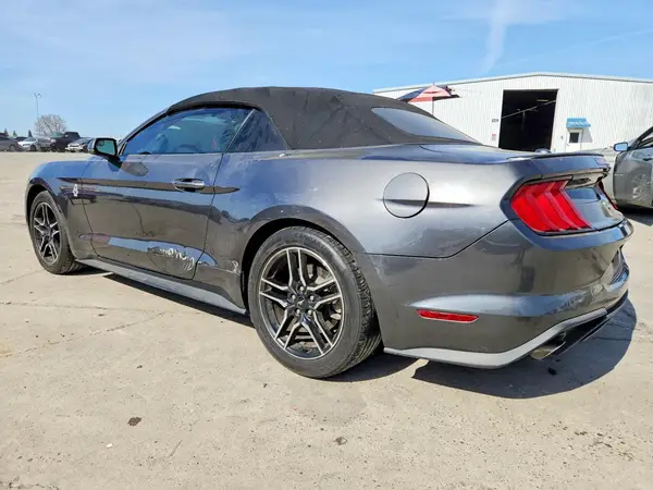 1FATP8UH2J5177487 2018 FORD MUSTANG - Image 2