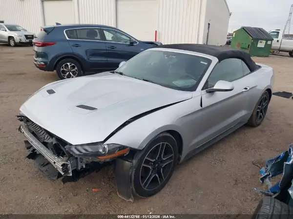 1FATP8UH2K5109966 2019 FORD MUSTANG - Image 2