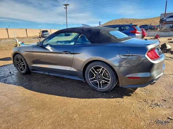 1FATP8UH2L5101223 2020 FORD MUSTANG - Image 2